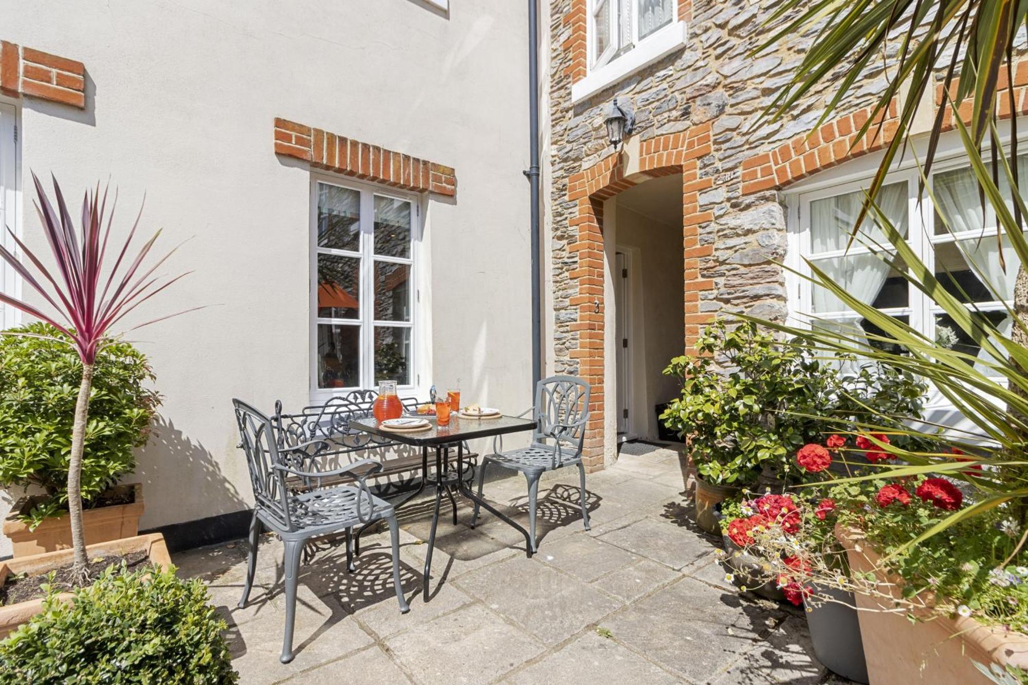 Old Mill Court Villa Brixham Exteriör bild